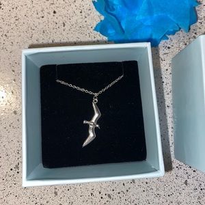 Taylor Swift 1989 Seagull Necklace Never Worn